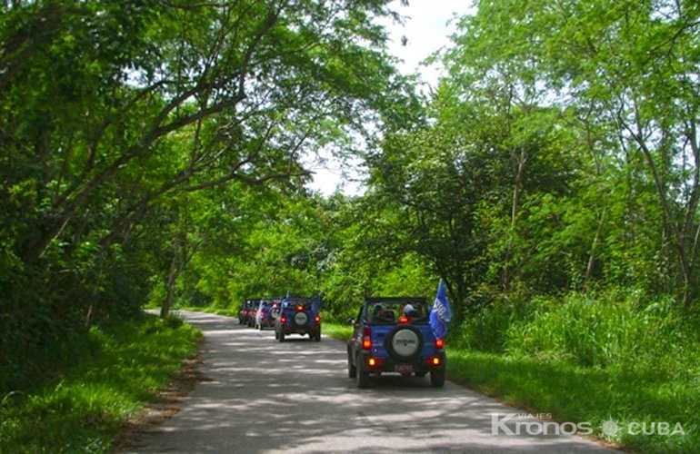 Jeep Safari, Loma de Cunagua, Ciego de Avila - Nature Tour "Visita refugio de fauna Loma de Cunagua"