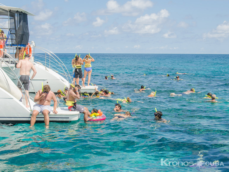 snorkeling in Varadero beach - “Boat Cruise with Snorkeling“ Tour