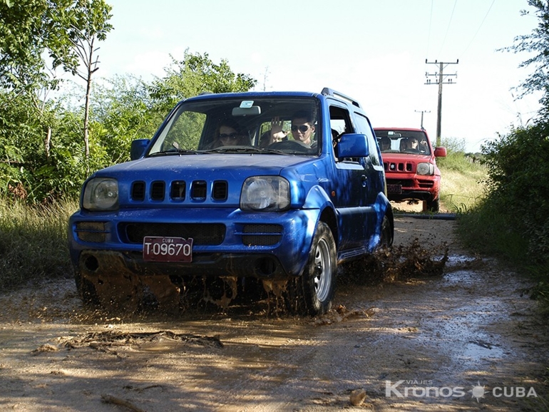 Jeep Safari tour to Yaguajay, Sancti Spíritus - “Jeep Safari” Tour