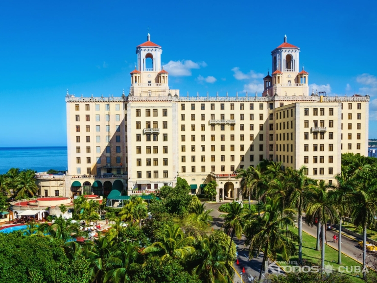 Nacional de Cuba Hotel Panoramic view - City Tour “Habana”