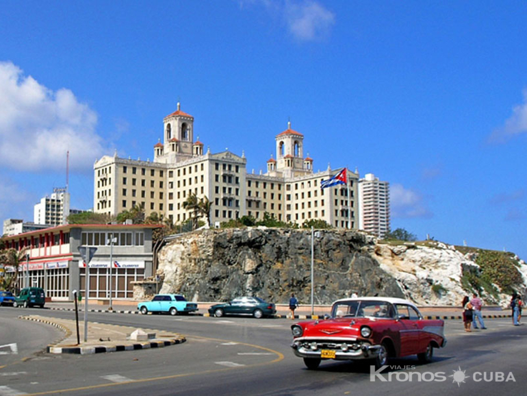 Panoramic view of the Hotel Nacional - "Havana, echoes of the 50s" Tour
