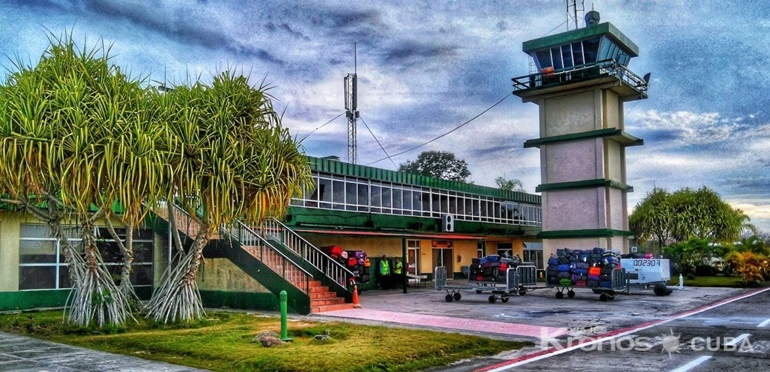  - "Servicio del Salón VIP Aeropuerto Internacional Sierra Maestra, Manzanillo"