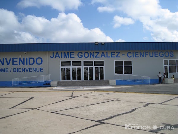  - "Servicio del Salón VIP Aeropuerto Internacional Jaime González, Cienfuegos"