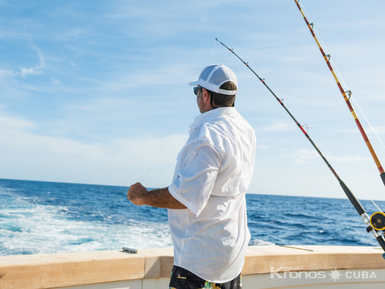 “High Fishing in Marea del Portillo” Exclusive Tour - “High Fishing in Marea del Portillo” Tour