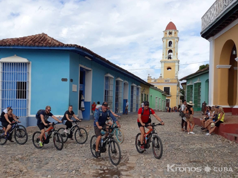 "One day in Trinidad " Bike Tour - Tour en bicicleta "Un día en Trinidad "