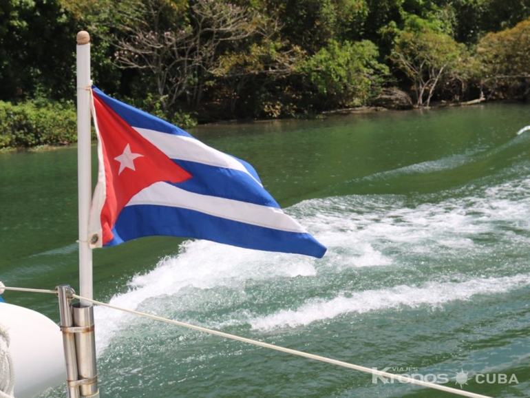 Canimar River-Matanzas-Cuba - Jeep Safari "Viaje en Barco"