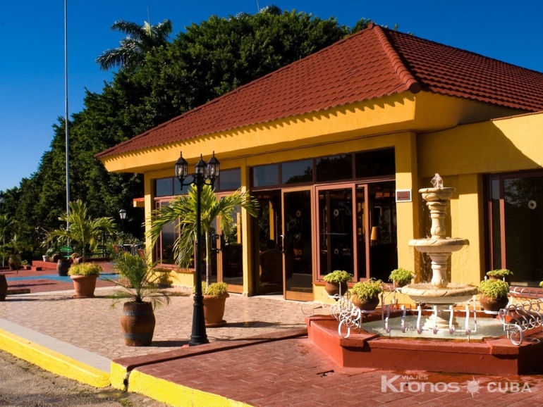 Hotel entrace - Cubanacan Las Cuevas Hotel