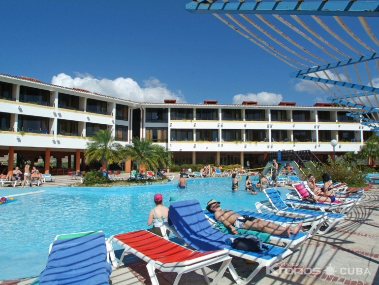 Book online Club Amigo Marea del Portillo - Farallón del Caribe Hotel.  Marea del Portillo, Granma, Cuba. Images, full profile and map.