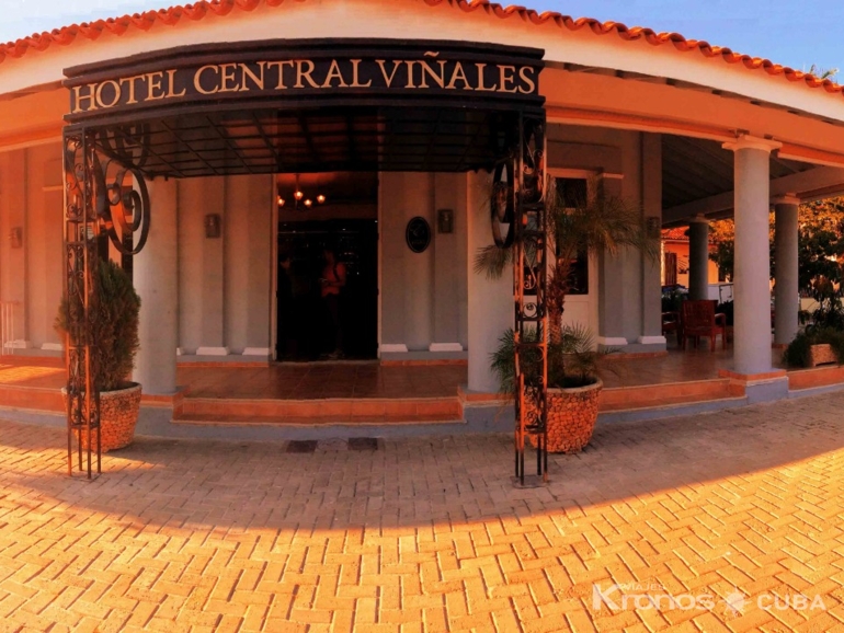 Fachada del hotel - Encanto Central Viñales Hotel