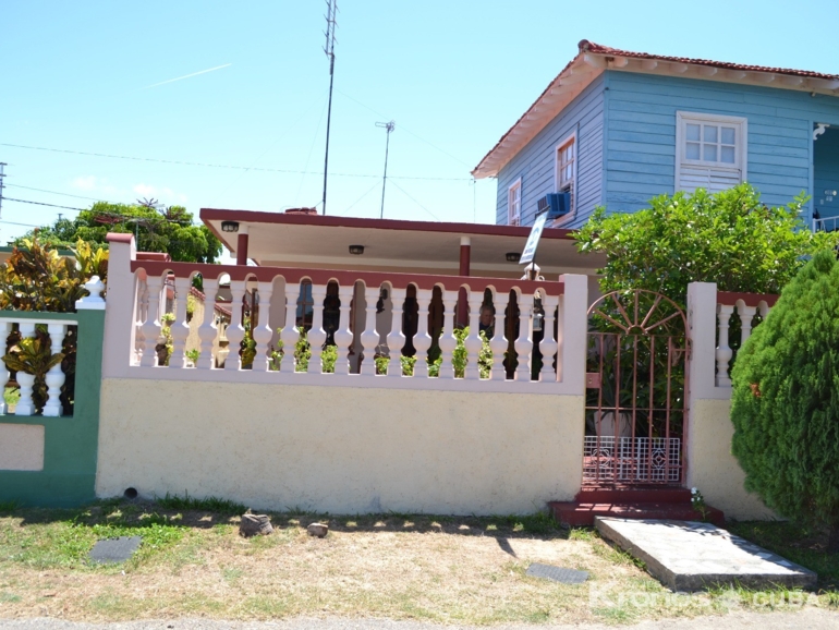 Panoramic house view - Casa Rompe Olas