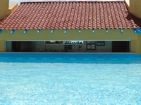 Aqua Bar Pool Bar (Swim-Up)