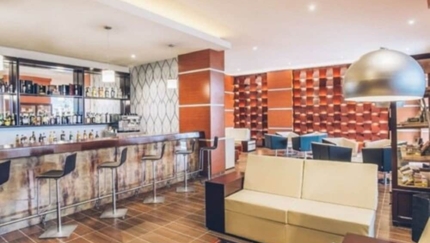 Esmeralda Lobby Bar