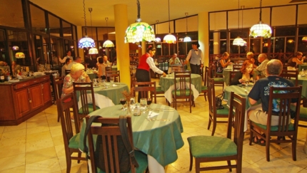 Buffet Restaurant Farallón del Caribe