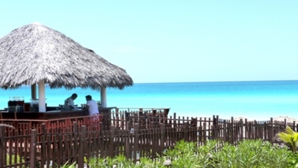 Las Brisas Beach Bar