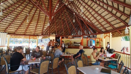 Pool Snack Bar El Colibrí