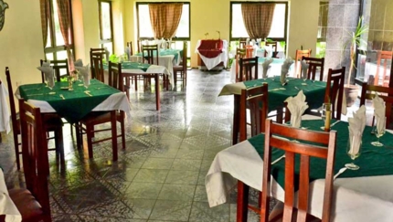 A la carte international restaurant