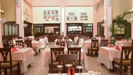A la carte international Restaurant