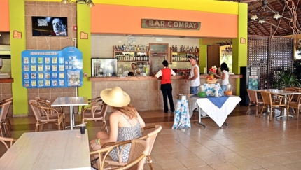 Pool Bar Compay (Hotel section)
