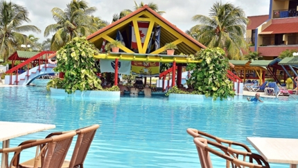 Aqua Bar Caribe (Hotel section)