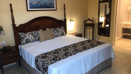 COLONIAL Standard Room