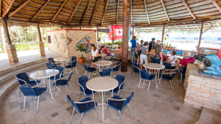 El Caribeño Pool snack bar
