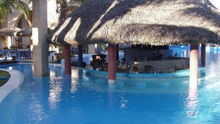 AquaBar Los Bungalows