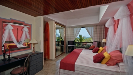 GOLF DELUXE Master Suite Room