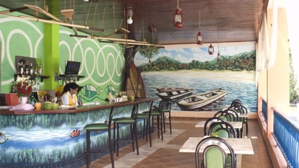 Lobby Bar Pedro El Cojo (Los Corales section)