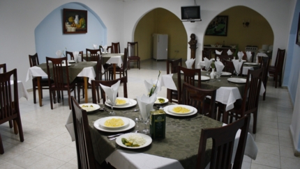 A la carte international restaurant