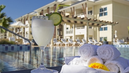 Pool Bar Las Velas (Condominius)