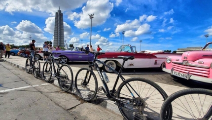 Revolution Square,  Havana City, WESTERN SKYLINE RIDE, Group tour