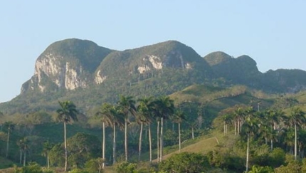 Pan de Guajaibón, WESTERN CUBA TREK, Group tour