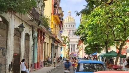Havana city, CUBA'S COLORS AND SCENTS Group Tour