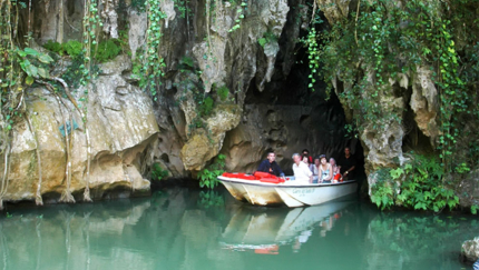 Indian Cave, Viñales, CUBA, CULTURE AND TRADITIONS Group Tour