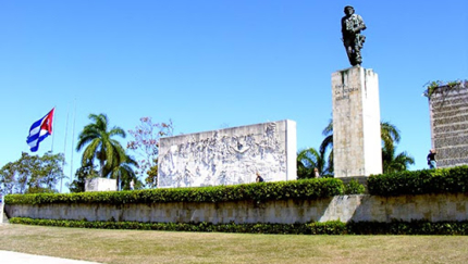 "Ernesto Che Guevara" Revolution Square, Santa Clara, JEEP NATURE TOUR CIENFUEGOS - SANCTI SPIRITUS Group Tour