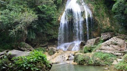 Soroa waterfall, TO CUBAN BRUSHSTROKE Group Tour
