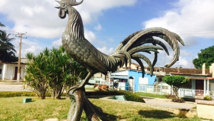 Gallo de Morón Monument, CREOLE ILLUSION Group Tour