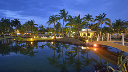 Hotel Varadero Melia Las Antillas en la noche
