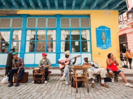 Traditional cuban music at Old Havana city