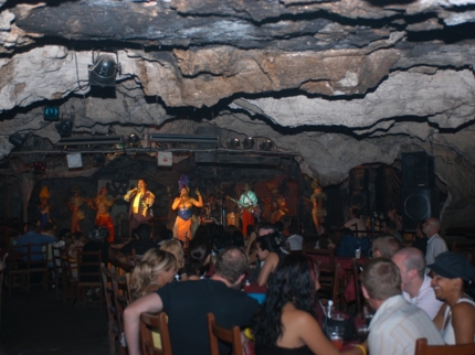 La Cueva del Pirata cabaret, Varadero beach
