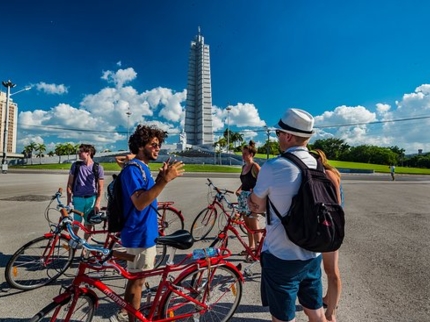 Cycling tour “Havana, Multicolor Route”