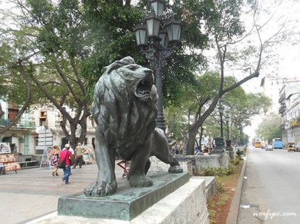 "Inner Havana, El Prado, his environment and the José Martí´s presence" Tour