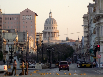 "Inner Havana, El Prado, his environment and the José Martí´s presence" Tour