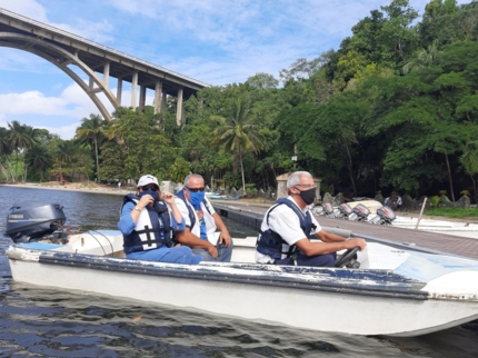 Boat ride in Río Canímar